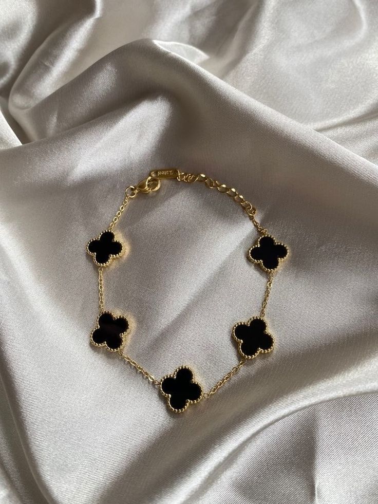Set Encanto Dorado - Belleza y Buenas Energías en Cada Detalle - Cadena Dije📿+ Pulsera 💫