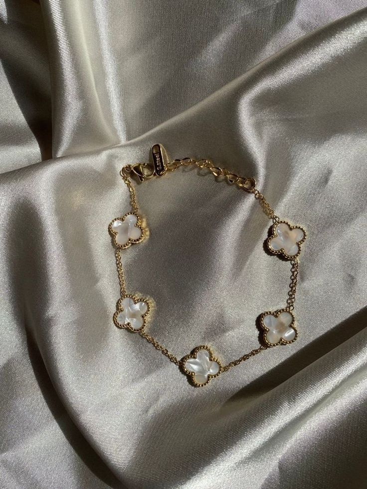 Set Encanto Dorado - Belleza y Buenas Energías en Cada Detalle - Cadena Dije📿+ Pulsera 💫